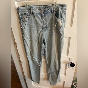 Sz 18 American Eagle Outfitters Long Light Blue Stretch Mom Jeans